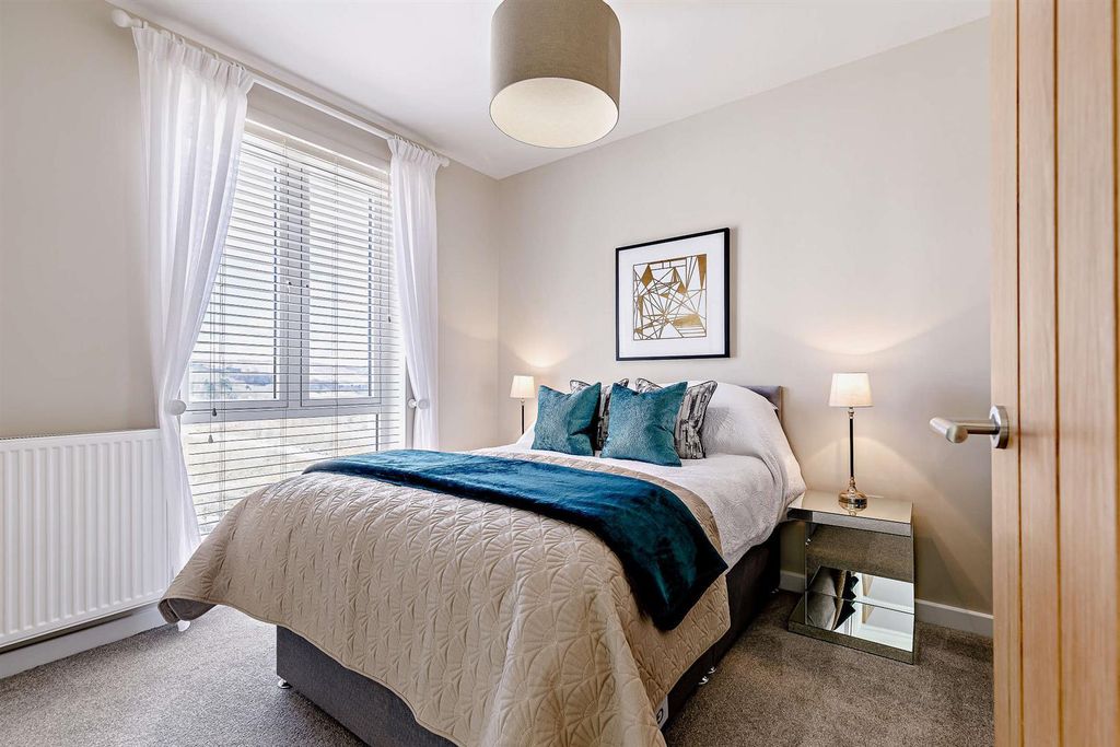 Additional image 7 of 4 bed town house to rentPark Crescent, Matlock Spa, Matlock DE4