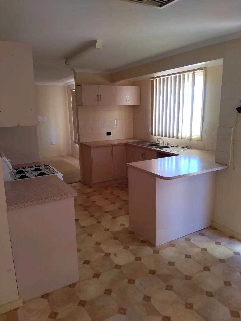 Additional image 6 of 4 Clayton Court, Roxby Downs SA 5725