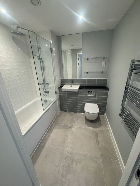 Additional image 8 of 2 bed flat to rentViva Court, Kimpton Road, Luton LU2