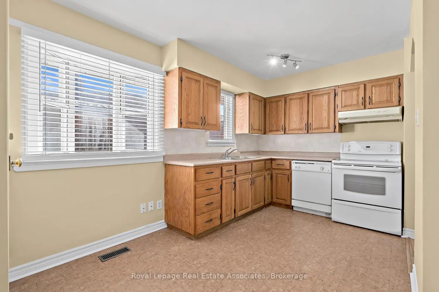 Additional image 7 of 7 Rexway Drive