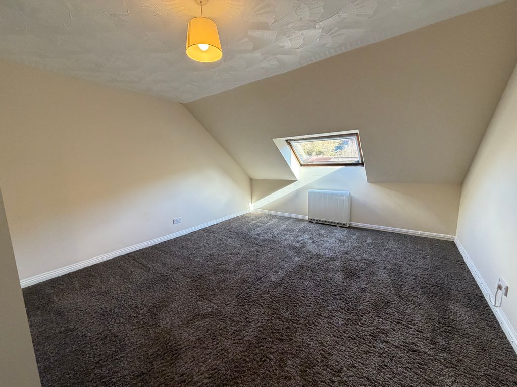 Additional image 2 of 2 bed flat to rentGwern Avenue, Caerphilly CF83