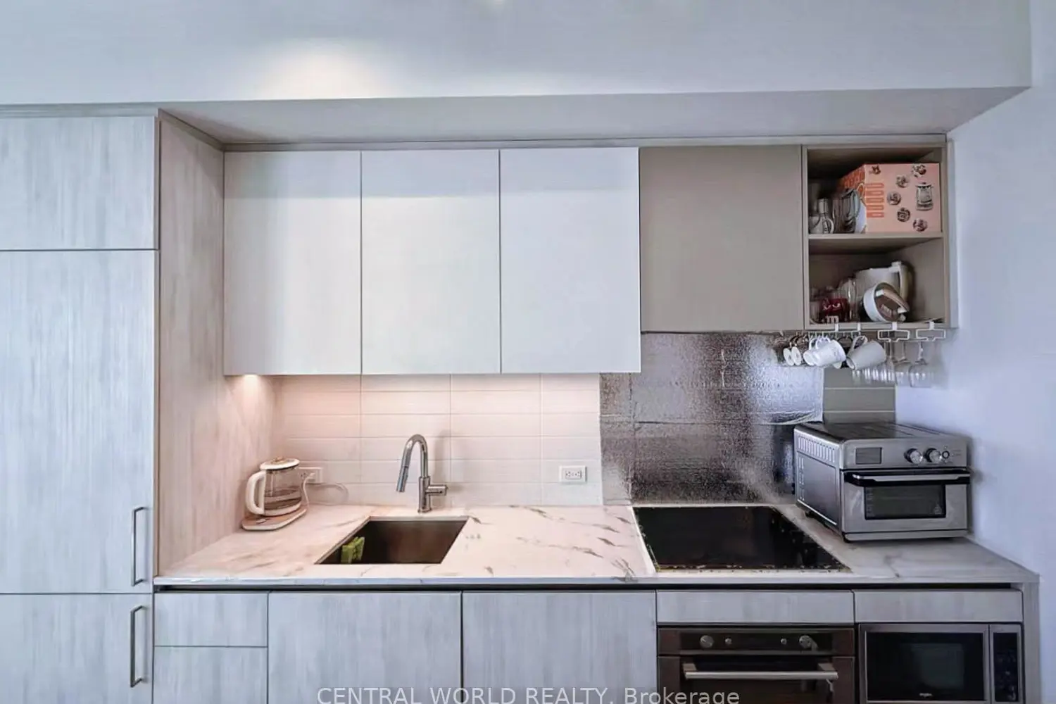 Additional image 4 of 7890 Jane Street 1503