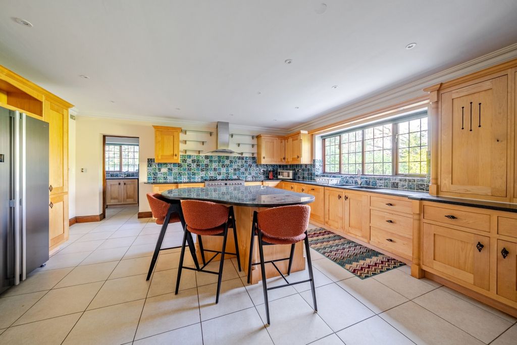 Additional image 6 of 4 bed detached house to rentWestwood Road, Windlesham GU20