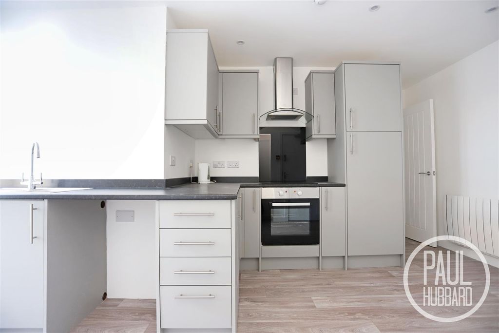 Additional image 8 of 2 bed maisonette to rentWaveney Road, Lowestoft NR32