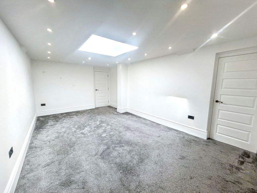 Additional image 11 of 4 bed flat to rentEsplanade, Whitley Bay NE26