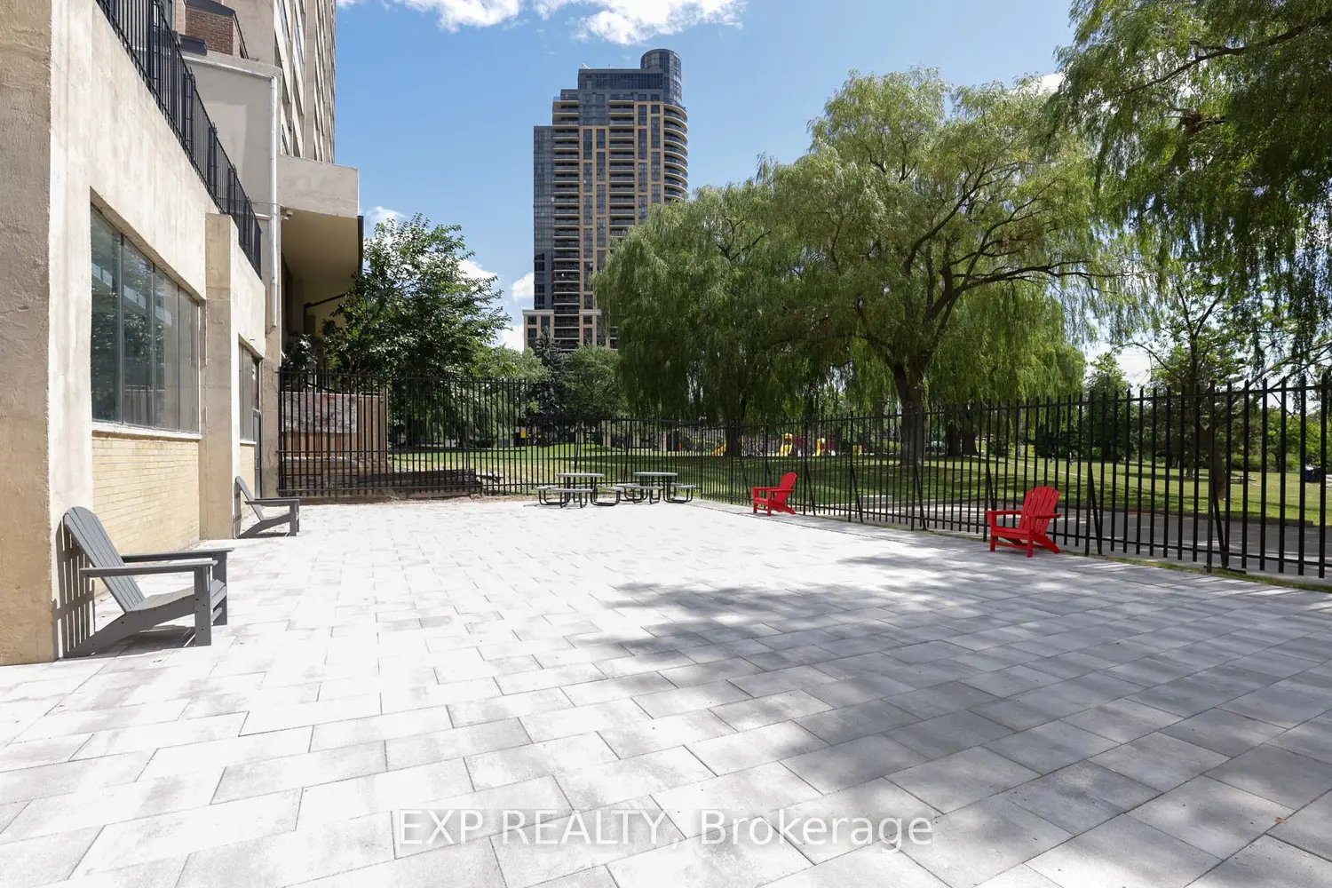 Additional image 19 of 3390 Weston Road 2006