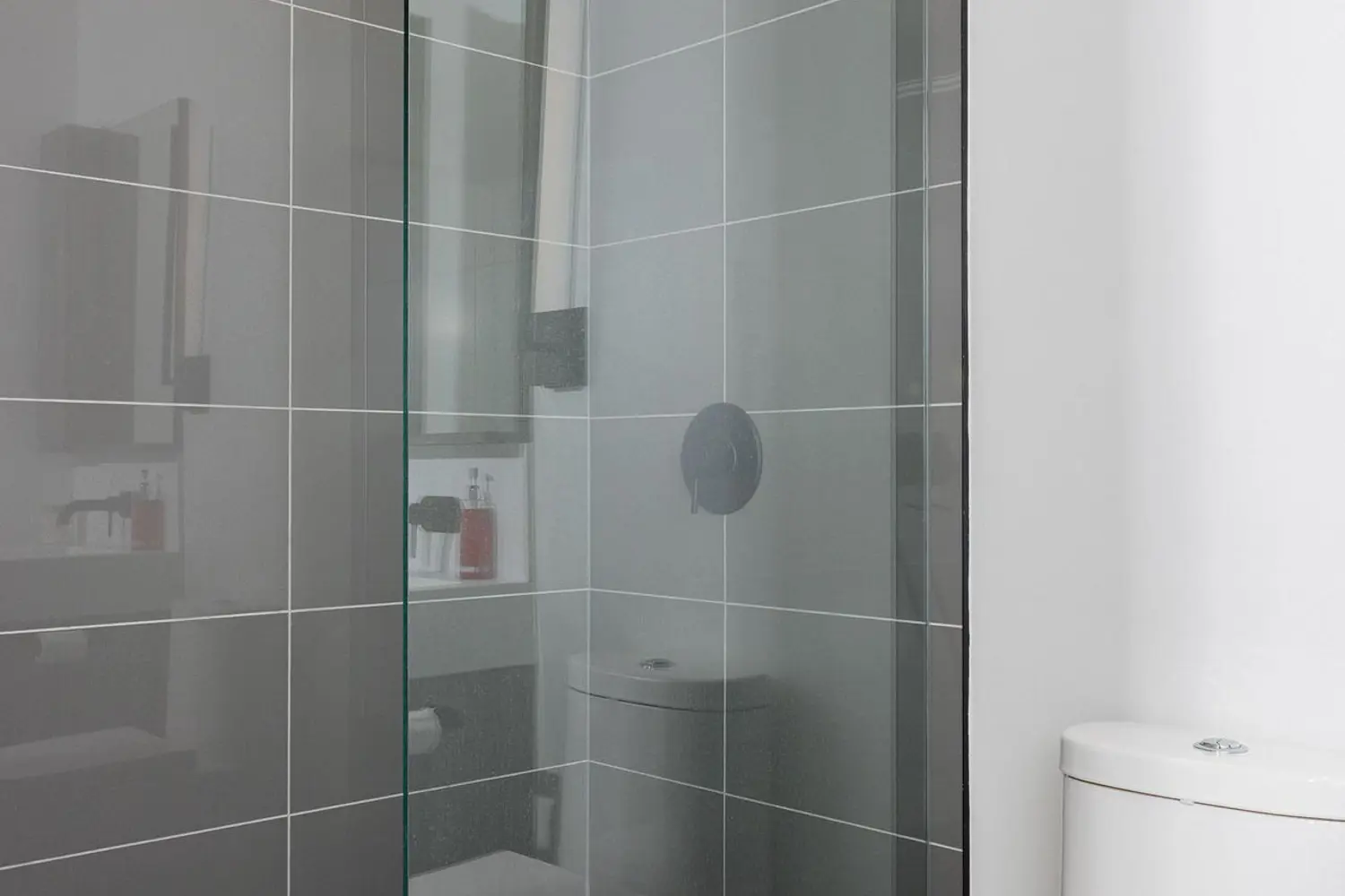 Additional image 12 of 117 Broadway Avenue 1807