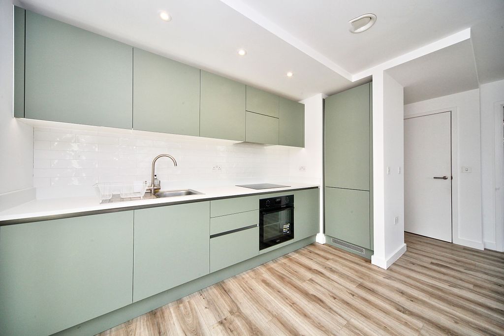 Additional image 9 of 2 bed flat to rentViva Court, Kimpton Road, Luton LU2