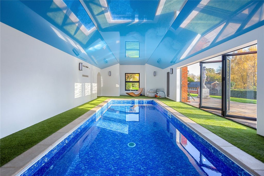 Additional image 2 of 5 bed detached house to rentBath Road, Speen, Newbury, Berkshire RG14