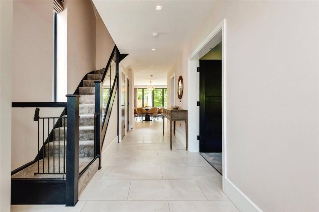 Additional image 5 of 4 bed detached house to rentRosegarth Place, Wilmslow SK9