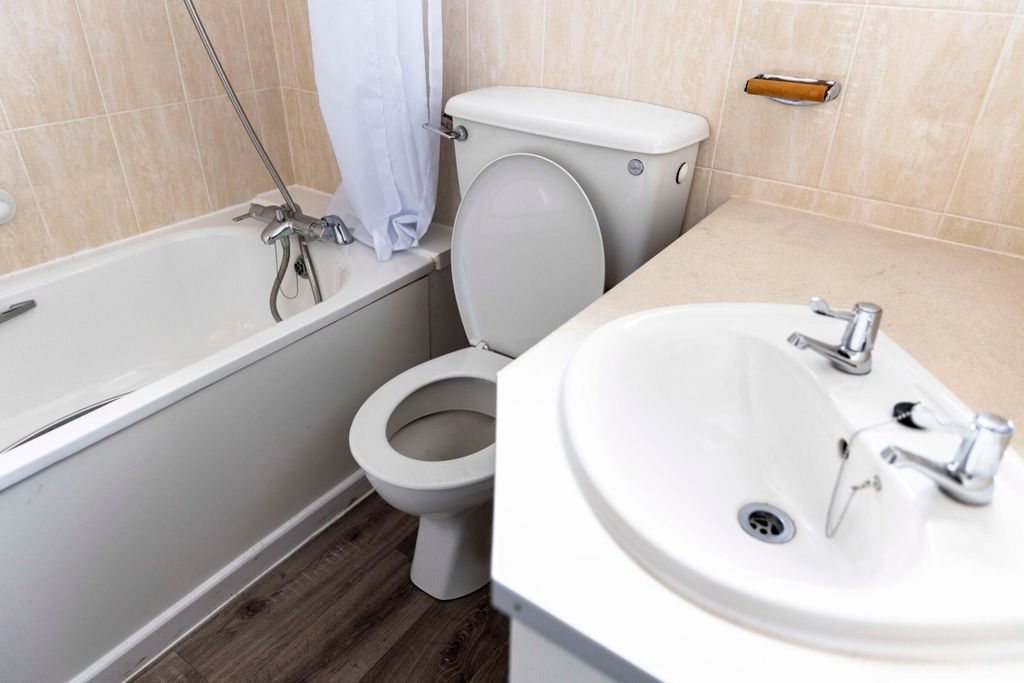 Additional image 33 of 3 bed semi-detached house to rentHarp Lane, Telford TF4