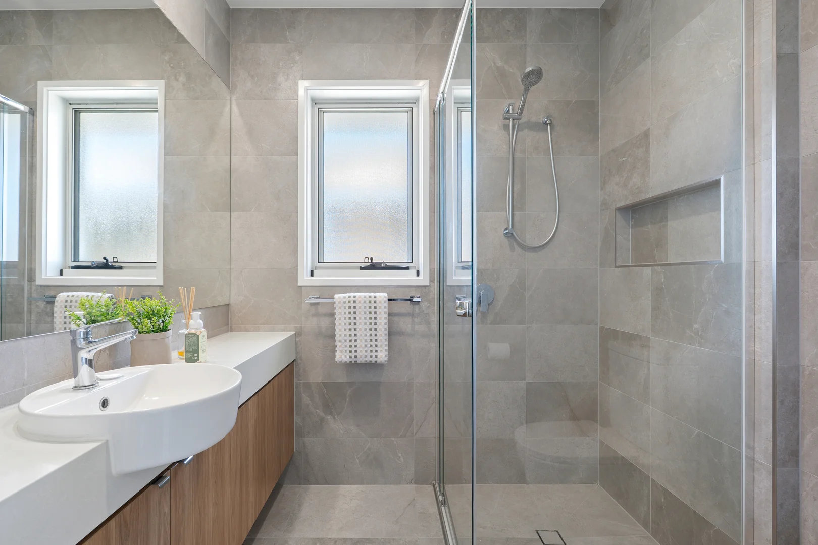 Additional image 27 of 71 Lake Serenity Boulevard, Helensvale QLD 4212