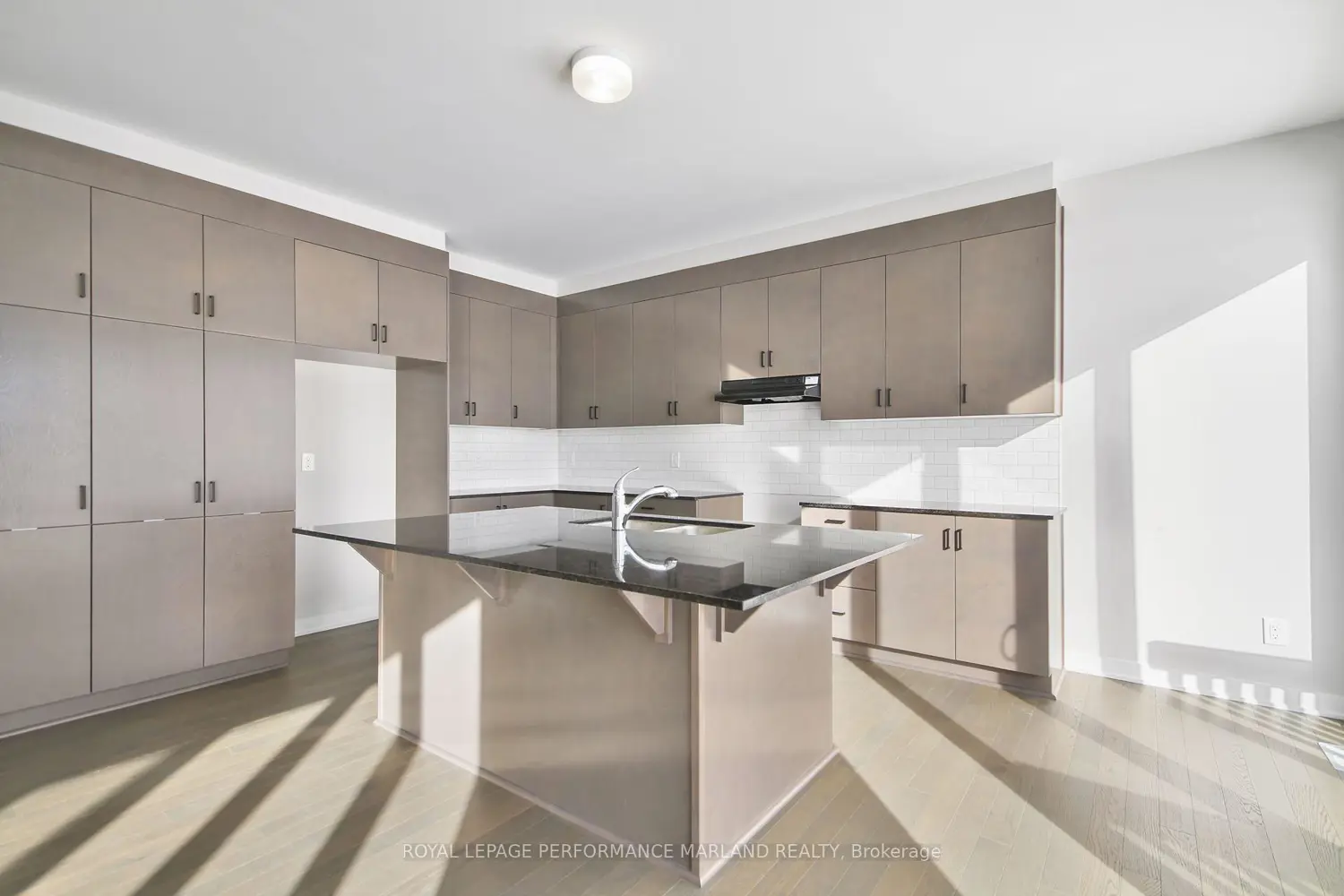 Additional image 2 of 655 Fenwick Way