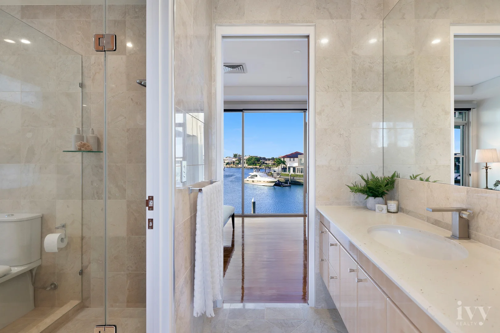 Additional image 22 of 8 King Charles Drive, Sovereign Islands QLD 4216
