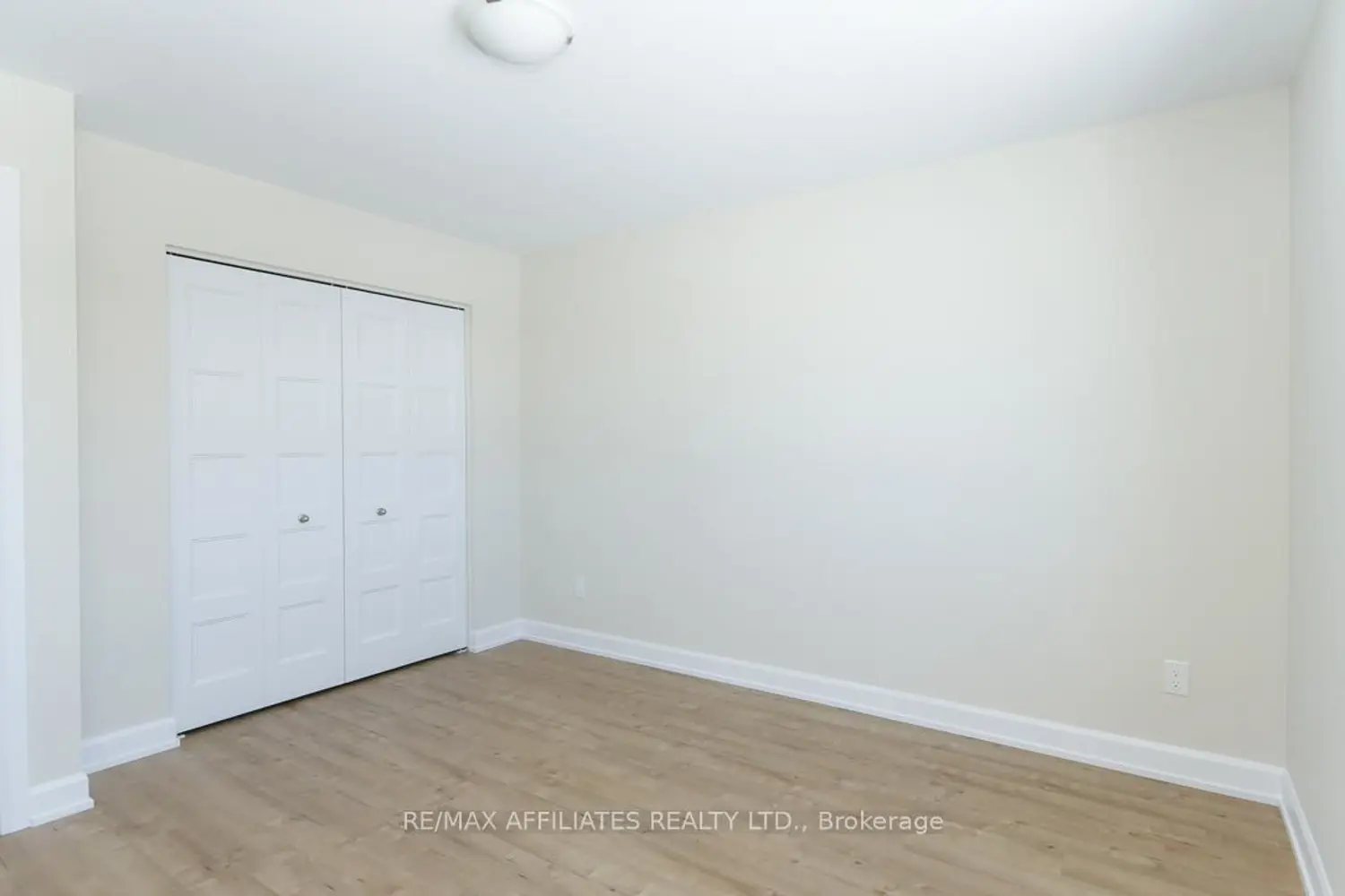 Additional image 17 of 1060 Chablis Crescent