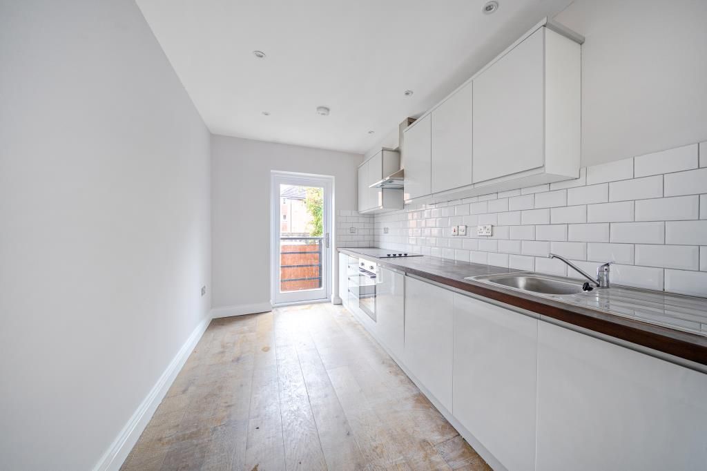 Additional image 3 of 2 bed flat to rentNewbury, Berkshire RG14