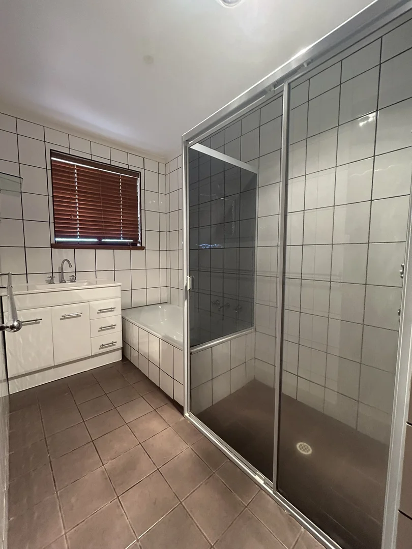 Additional image 19 of 6 Anna Ct, Roxby Downs SA 5725