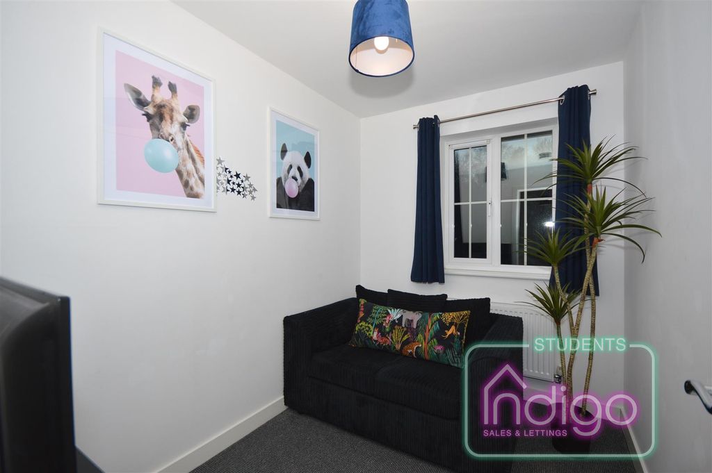 Additional image 18 of 5 bed property to rentChervil Close, Newcastle ST5