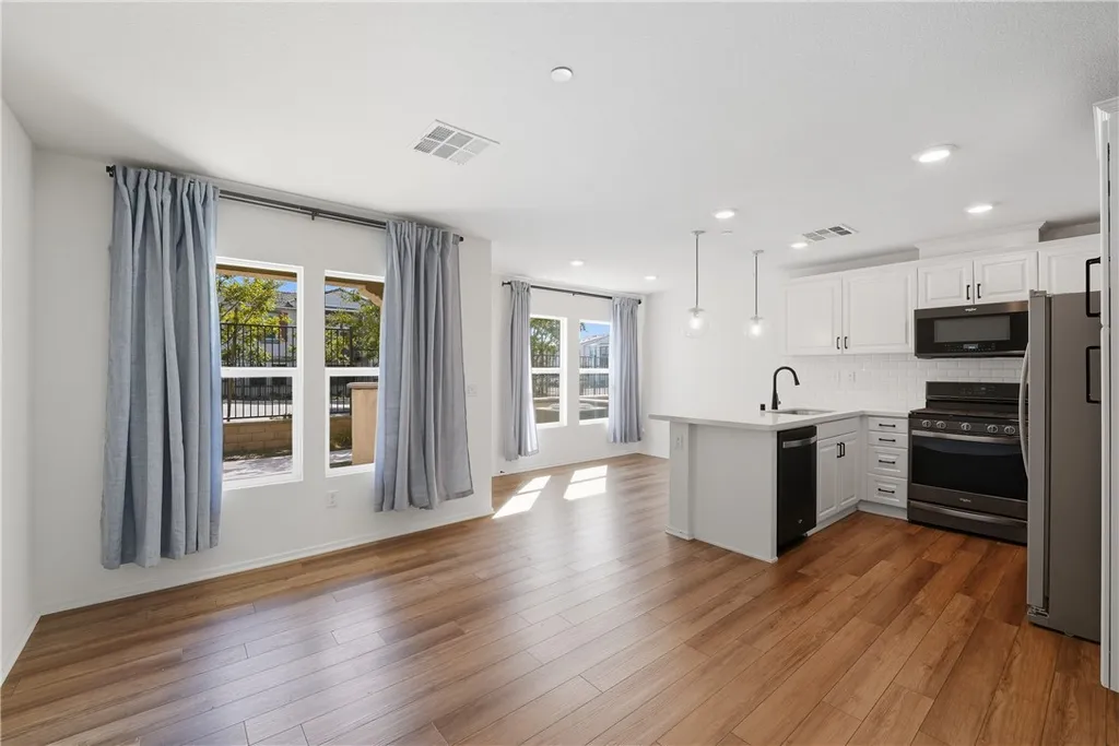 Additional image 3 of 7155 Citrus Ave Unit 433, Fontana, CA 92336