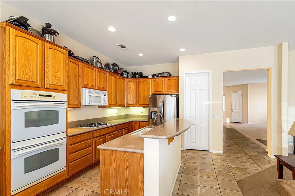 Additional image 42 of 11002 Dandelion Lane, Apple Valley, CA 92308