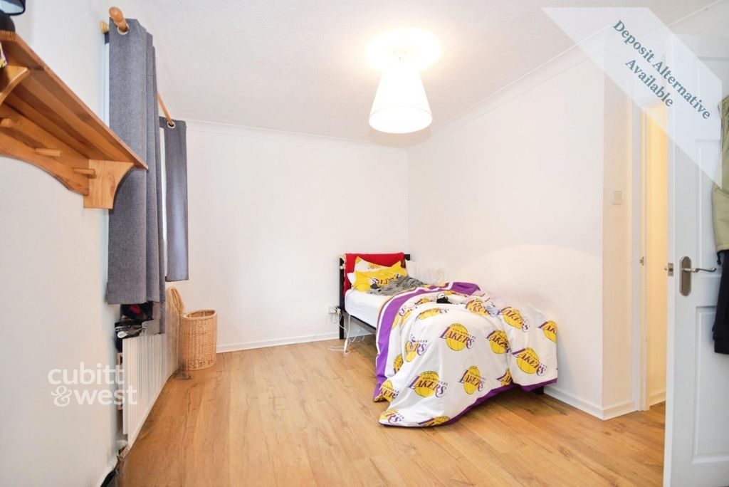 Additional image 16 of 6 bed detached house to rentCrawley Lane, Crawley RH10
