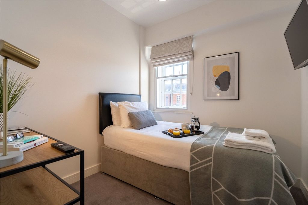Additional image 7 of 2 bed flat to rentWellington House, London Street, Reading RG1