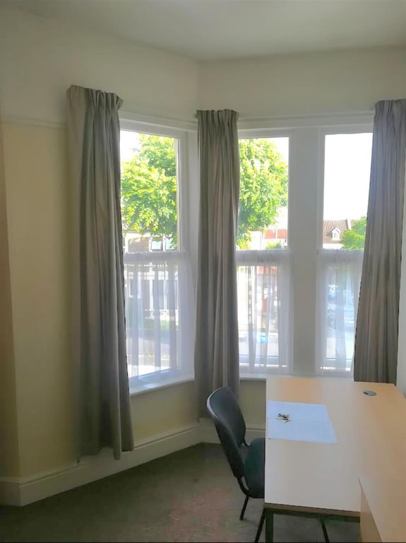 Additional image 10 of 7 bed end terrace house to rentFilton Avenue, Horfield BS7