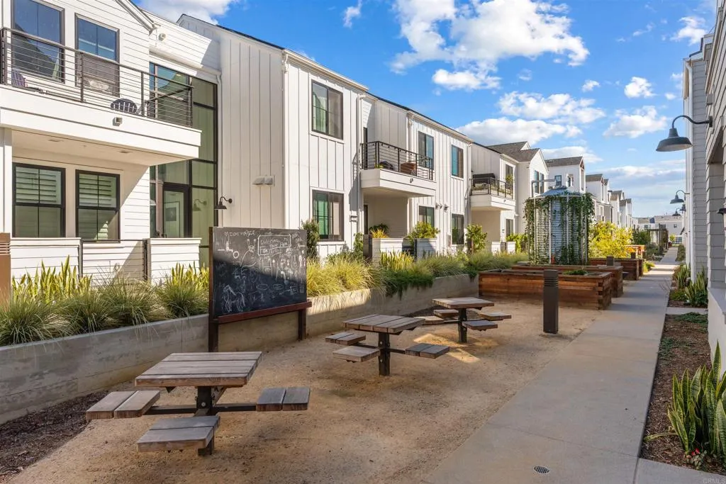 Additional image 132 of 1044 Palmaria Court, Encinitas, CA 92024