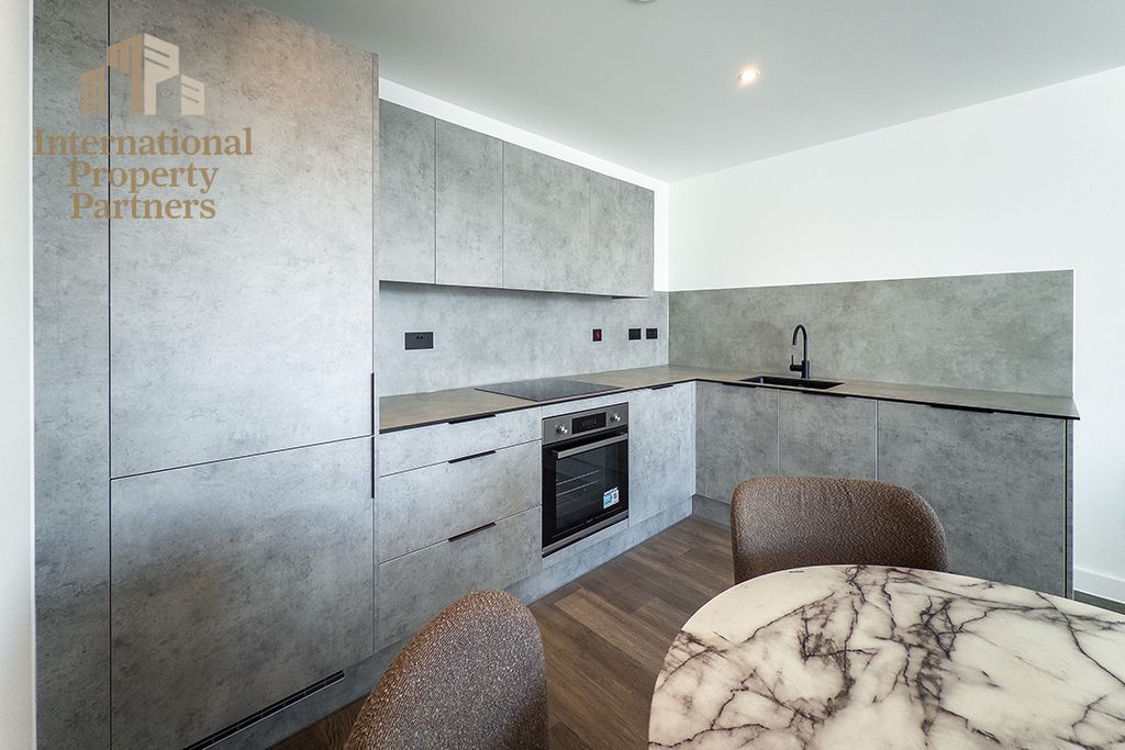 Additional image 8 of 2 bed flat to rentBerkeley Square, Ordsall Lane, Salford M5