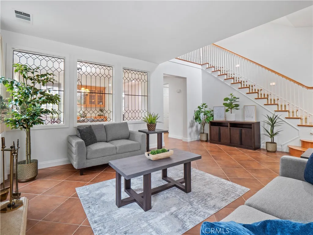 Additional image 62 of 25679 Smoketree Ln, Valencia, CA 91381