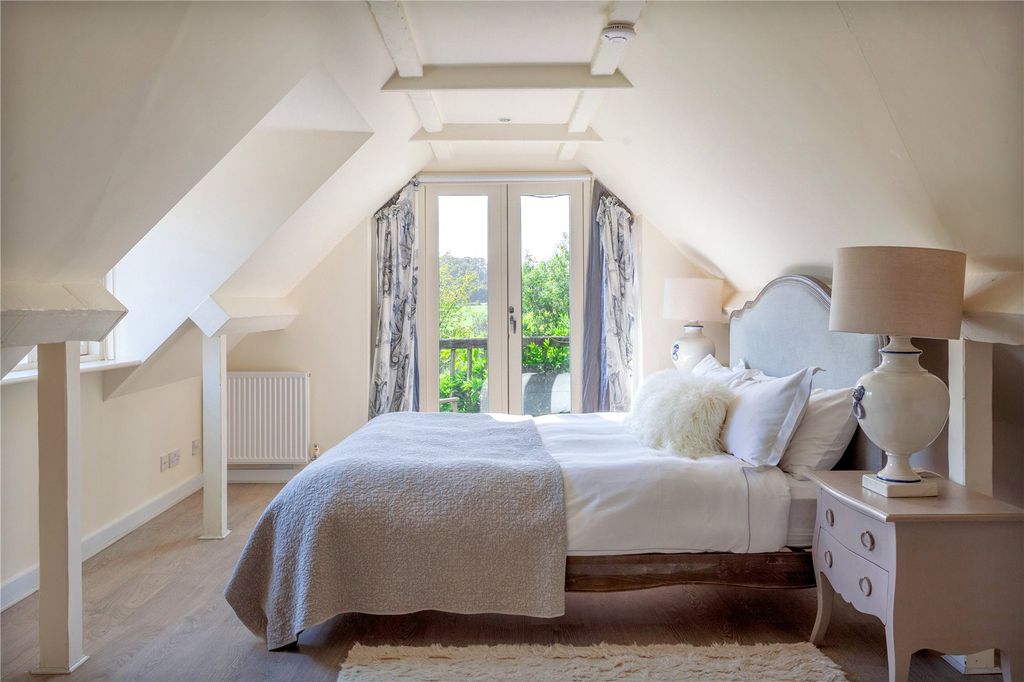 Additional image 14 of 7 bed detached house to rentMill Lane, Kidmore End, Reading RG4