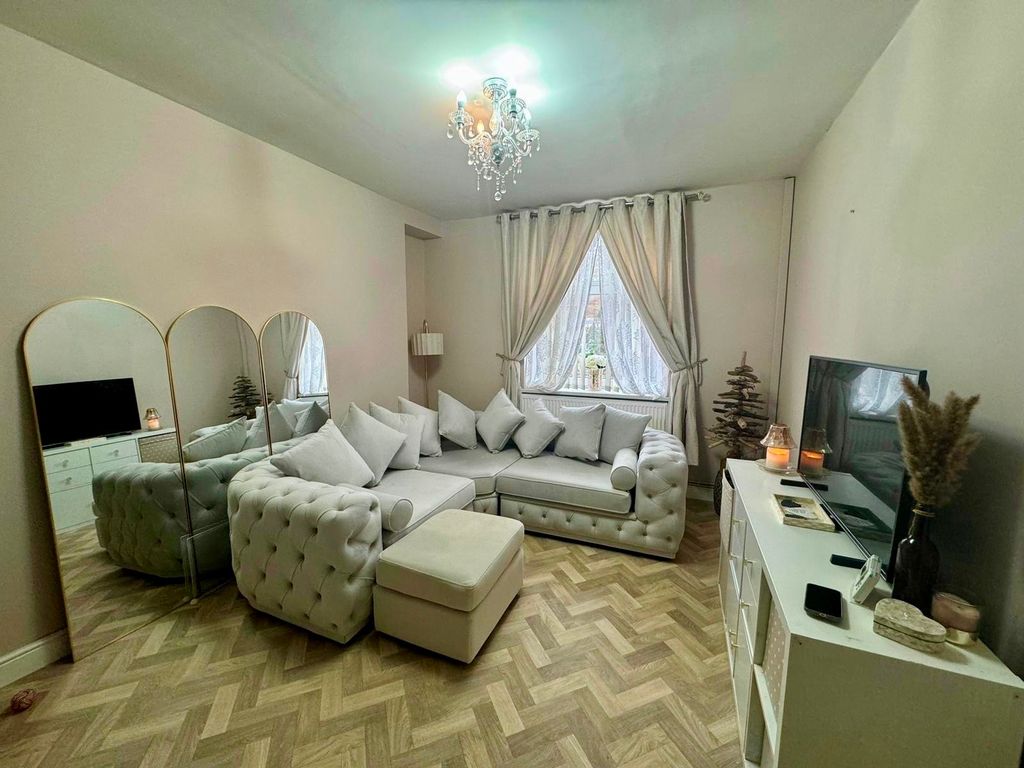 Additional image 4 of 3 bed terraced house to rentGlyn Street, Ogmore Vale, Bridgend CF32