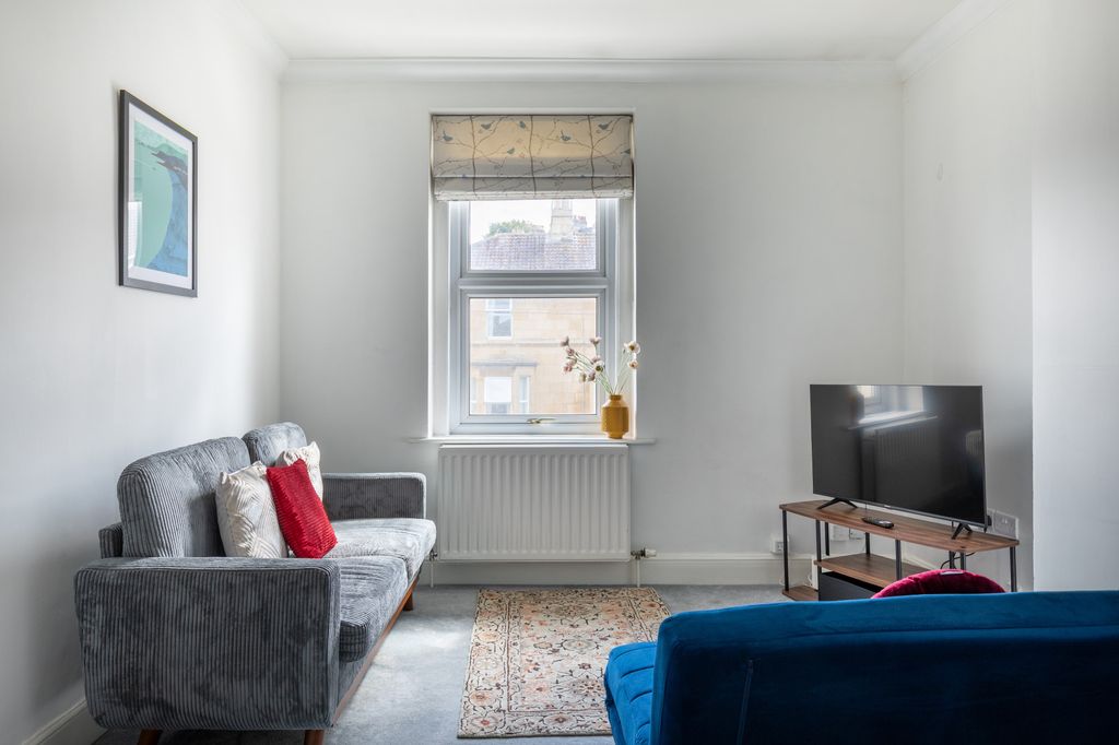 2 bed flat to rentLower Oldfield Park, Bath BA2 photo 5