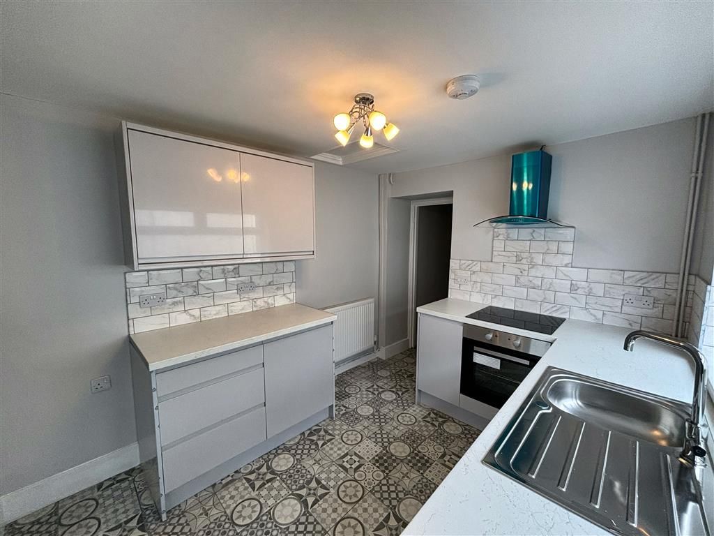Additional image 2 of 2 bed flat to rentNewbridge Road, Blackwood NP12