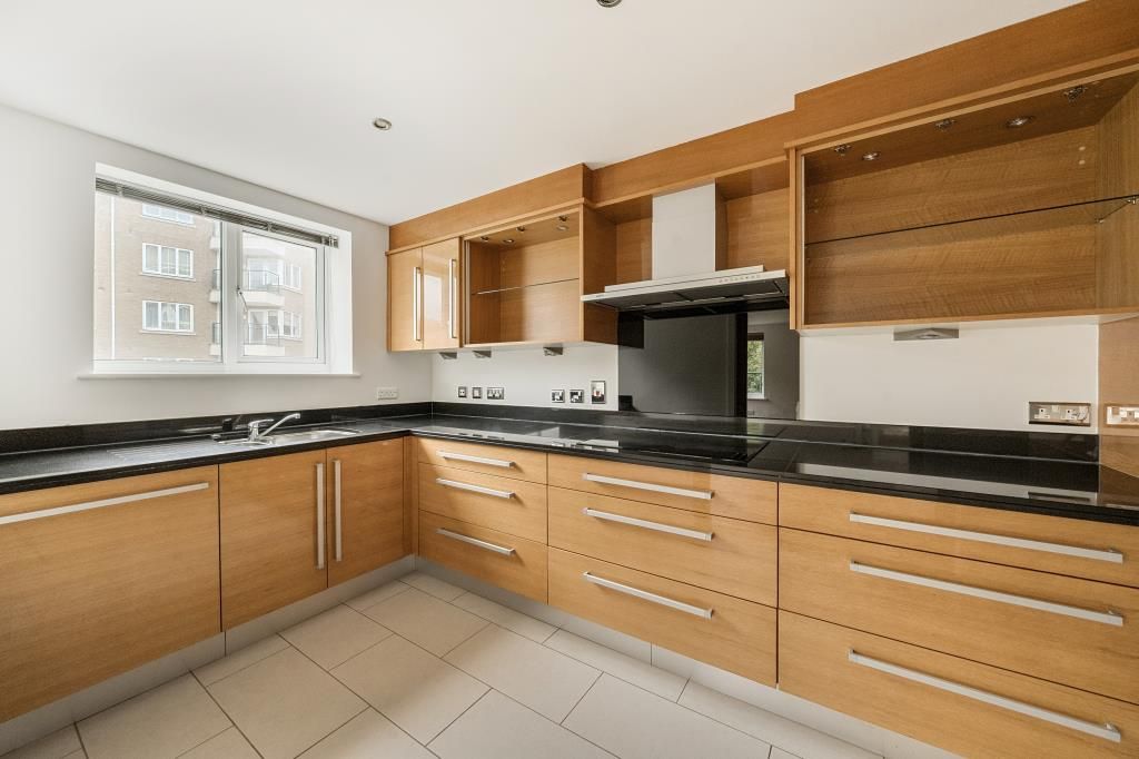 Additional image 6 of 3 bed flat to rentStrand Drive, Richmond TW9