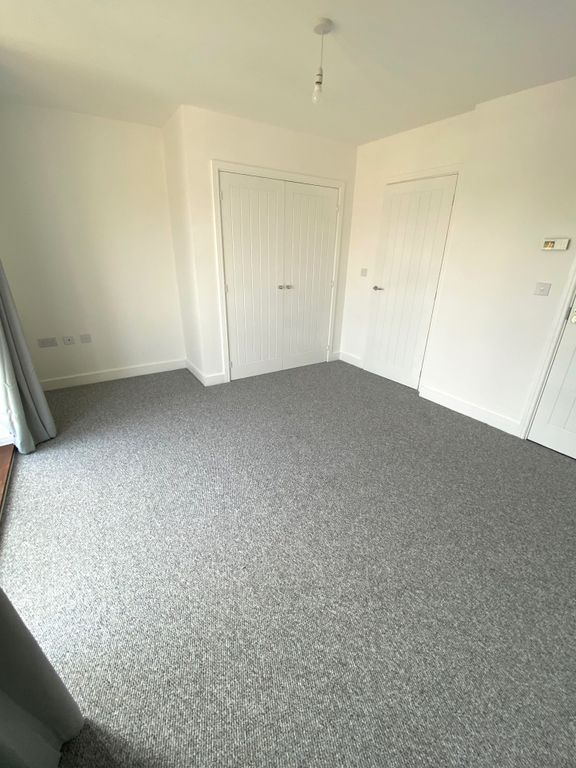 Additional image 11 of 4 bed town house to rentFfordd Darwin, Barry CF63