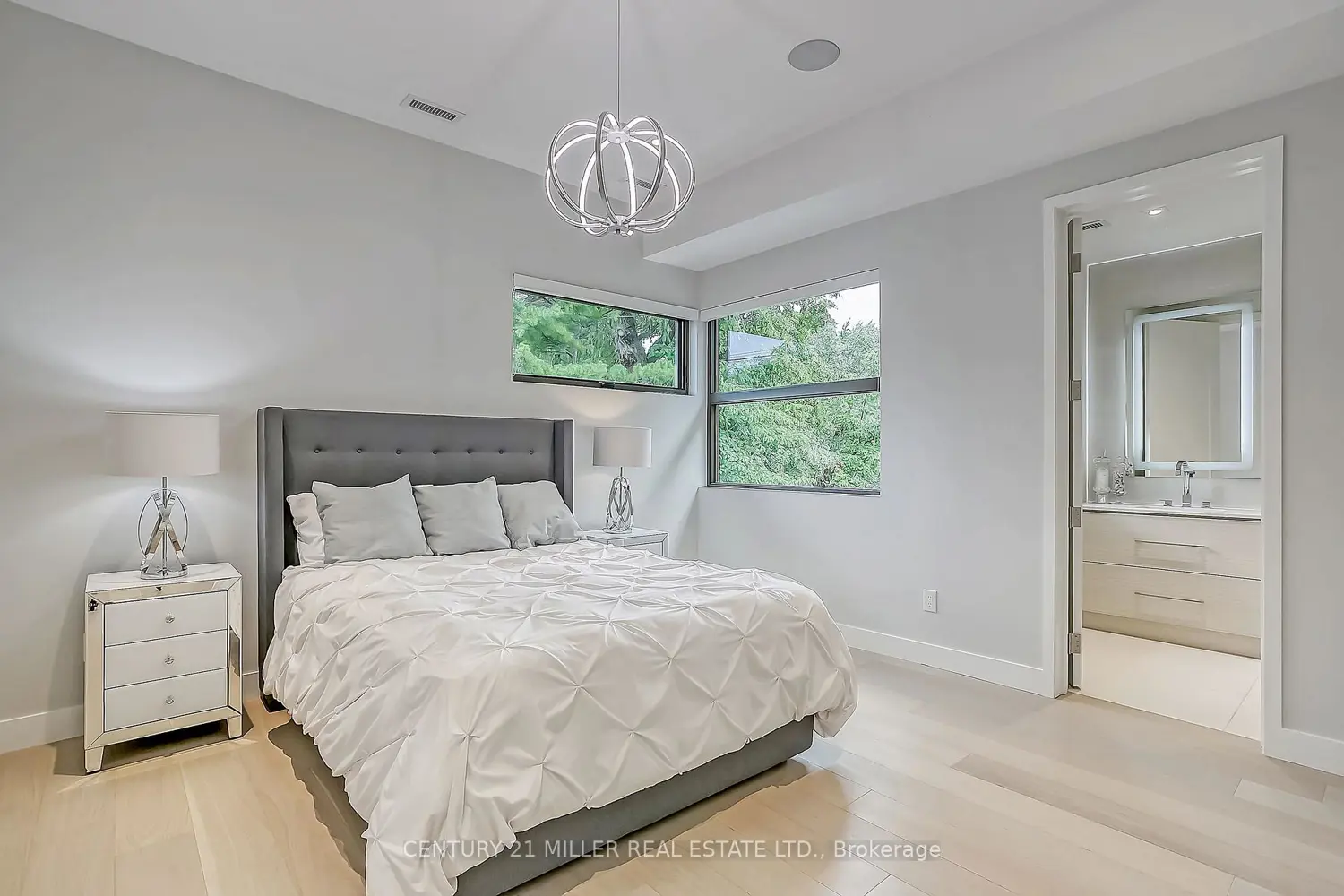 Additional image 5 of 421 Chartwell Road