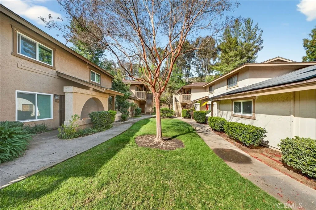 Additional image 3 of 8952 Fletcher Valley Dr, Santee, CA 92071