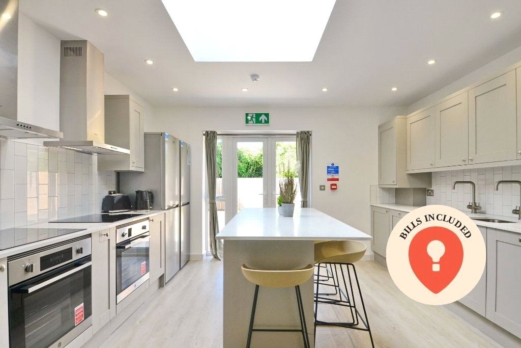 6 bed semi-detached house to rentFilton Avenue, Horfield, Bristol, Bristol BS7
