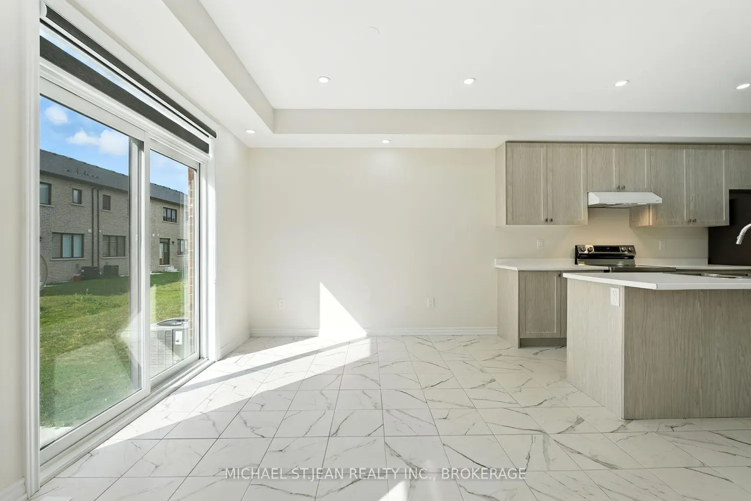 Additional image 8 of 421 Barker Parkway