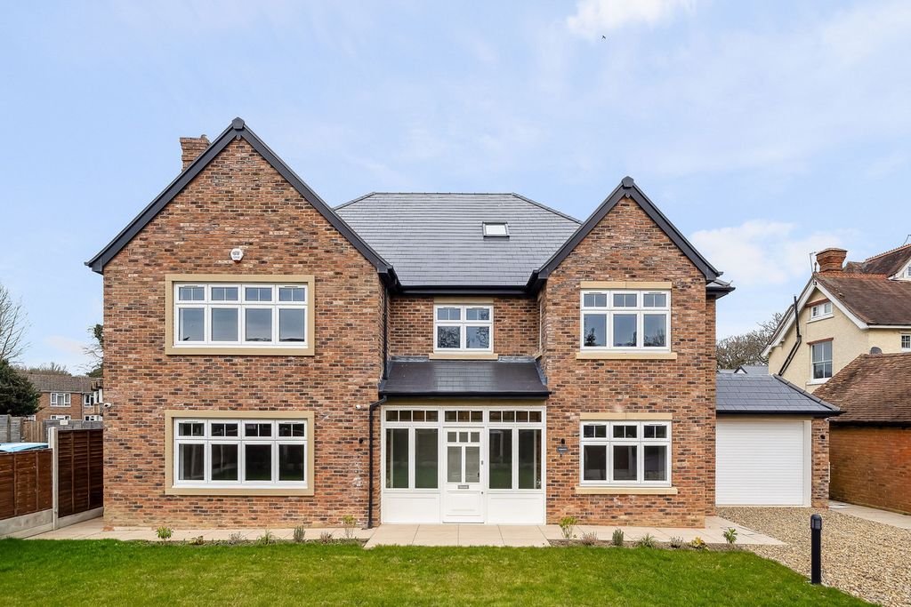 Additional image 2 of 5 bed detached house to rentThe Avenue, Ascot SL5