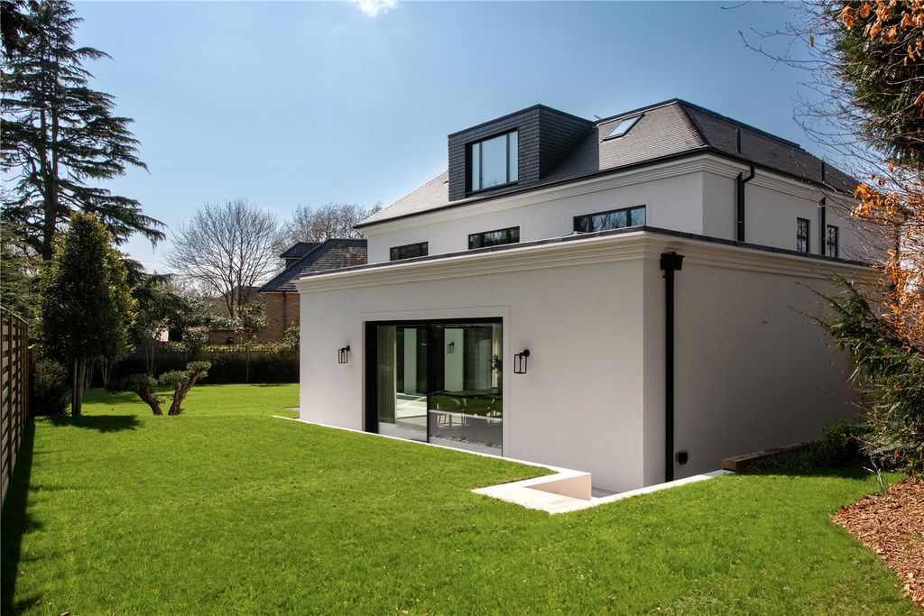Additional image 20 of 6 bed detached house to rentFour Acres, Cobham, Surrey KT11