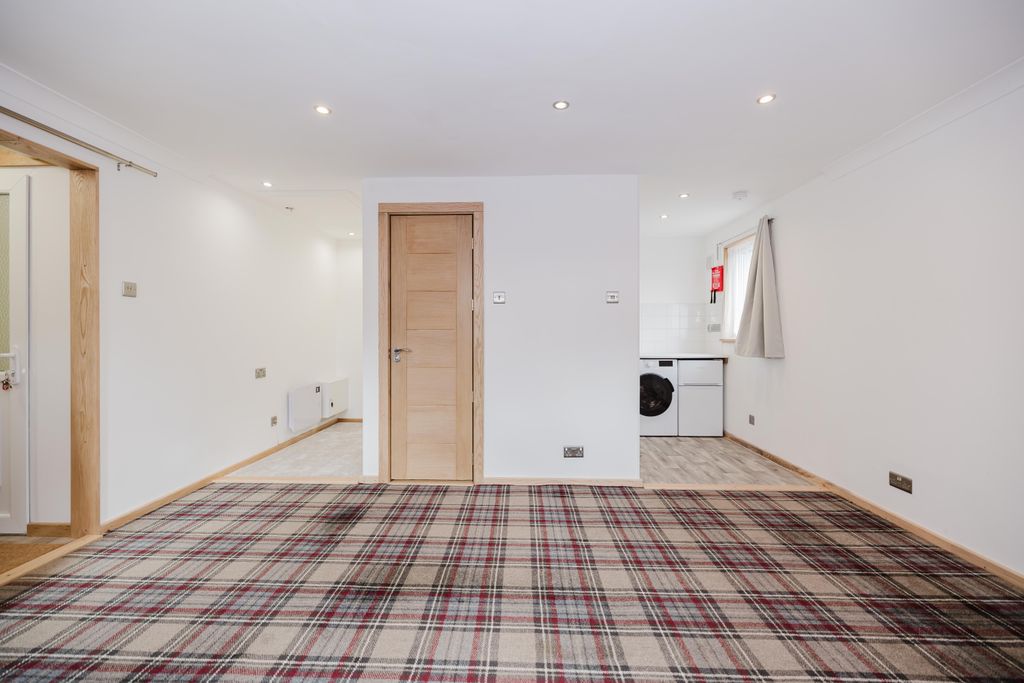 Additional image 4 of Studio to rentPark Place, Livingston EH54