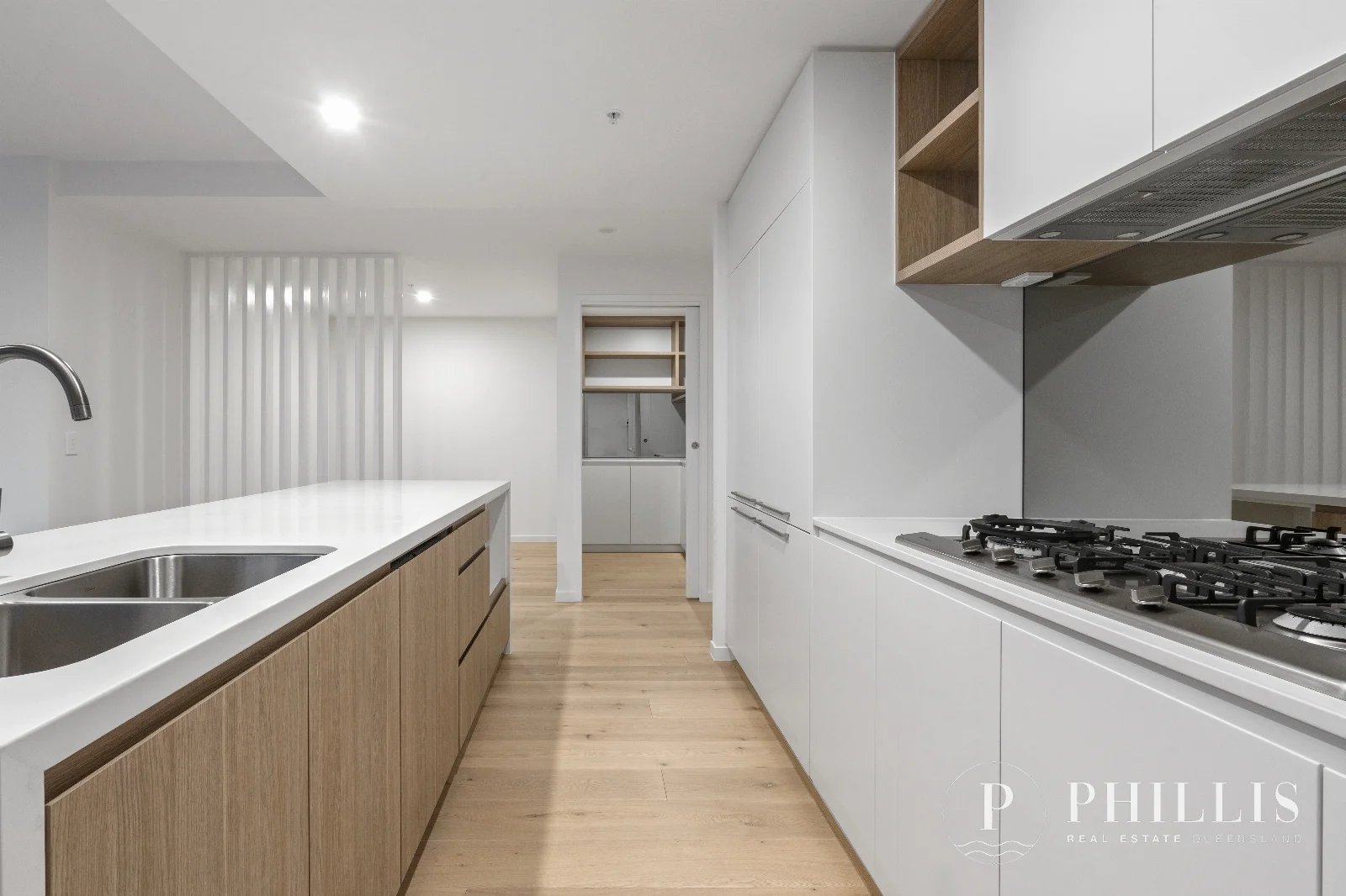 Additional image 8 of 1505/10 Sickle Avenue, Hope Island QLD 4212