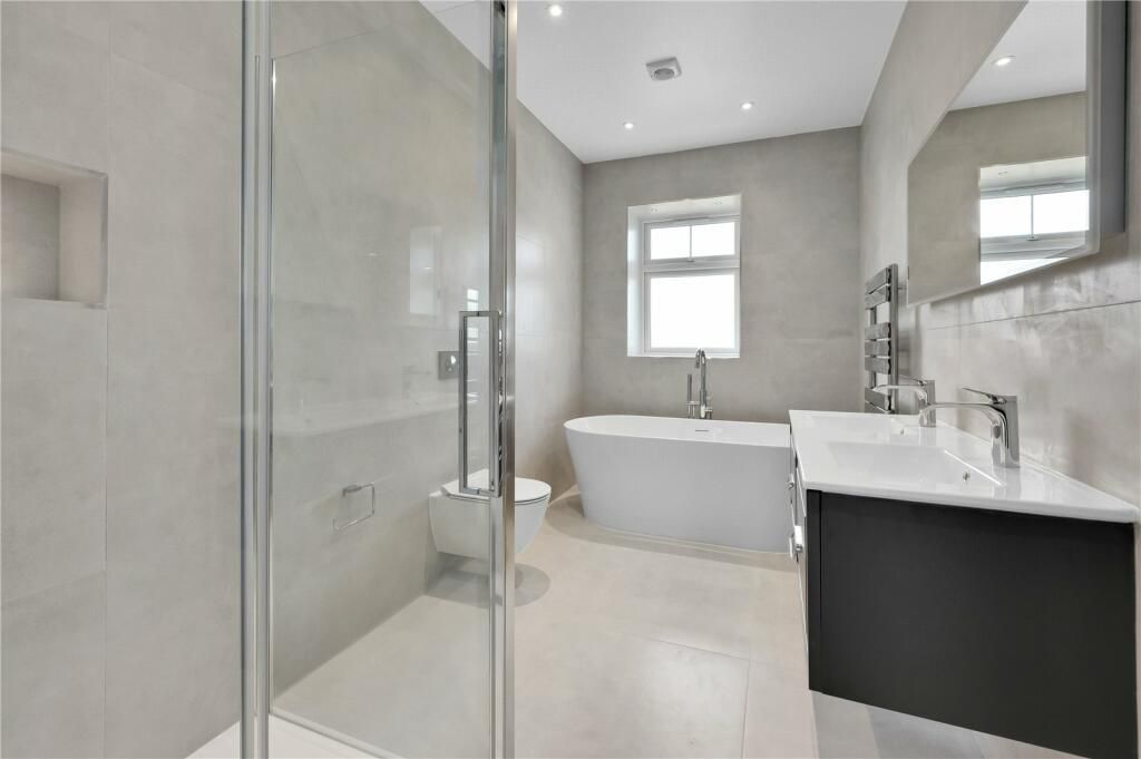 Additional image 11 of 5 bed detached house to rentThe Avenue, Ascot SL5