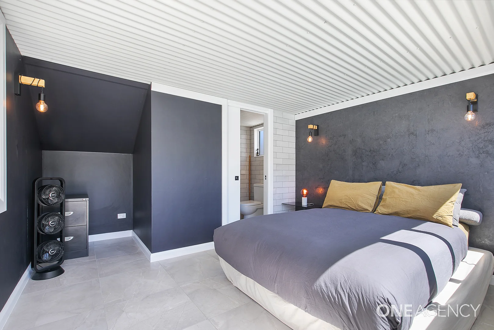 Additional image 11 of 20 Hardiman Street, Woody Point QLD 4019