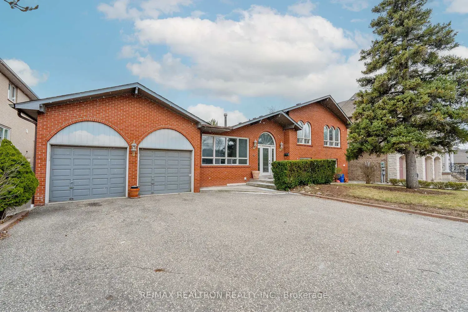 209 Crestwood Road photo 5