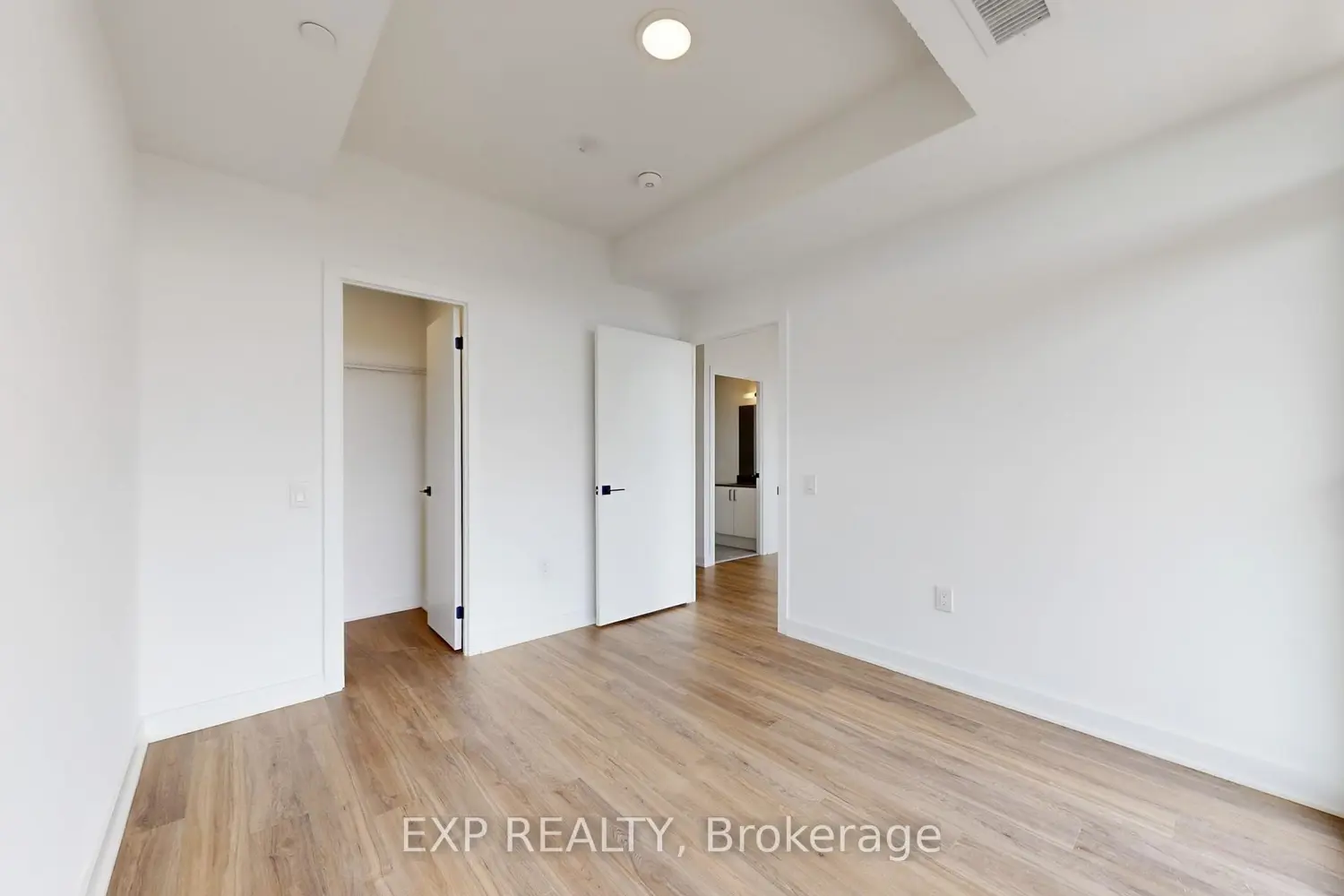 Additional image 15 of 2782 Barton Street 919