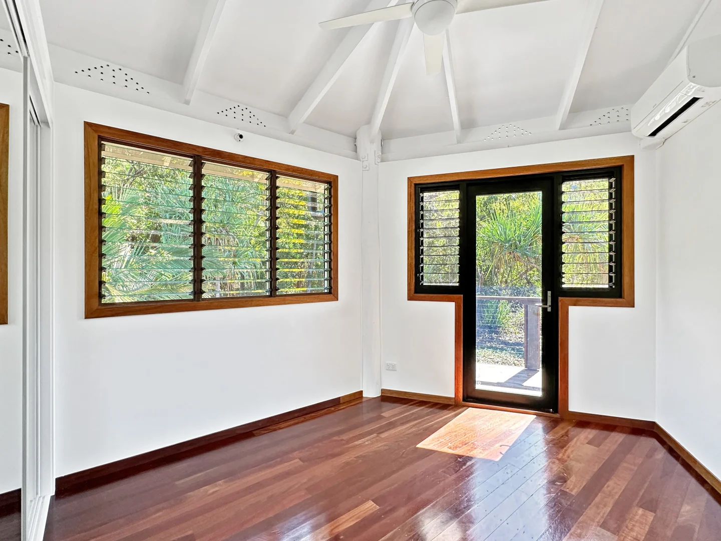 Additional image 27 of 4 Wheaton Ct, Nelly Bay QLD 4819