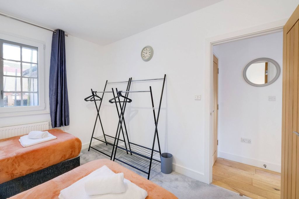 Additional image 22 of 2 bed flat to rentEaston Street, High Wycombe HP11